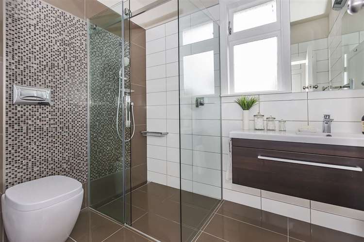 30 Bentinck Avenue Strathmore Park_11