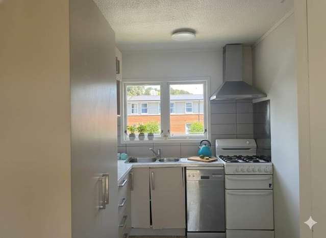 7/11 Owens Road Epsom_2