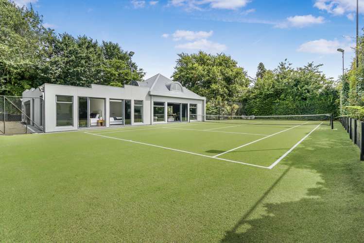 939 River Road Queenwood_26