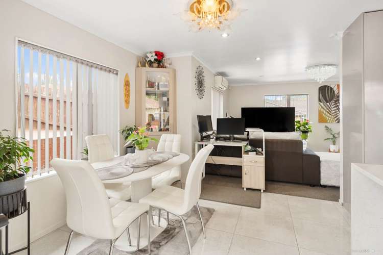 19 Westglen Place Ranui_5