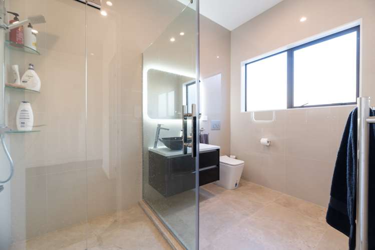 1 Meredith Street Blockhouse Bay_11