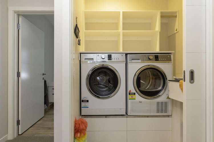 25 Chateau Crescent Rangatira Park_30