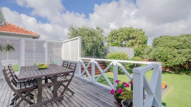 74 Moana Avenue One Tree Hill_1