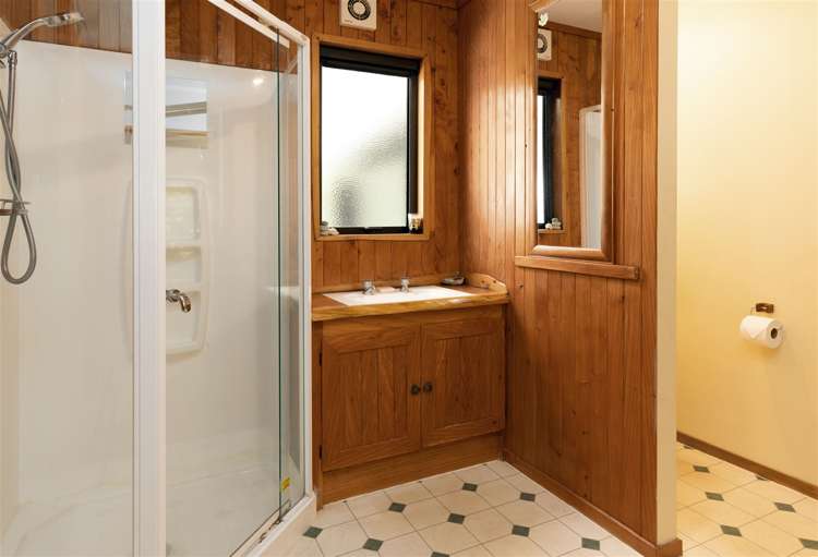 46 Gouland Road Spring Creek_15