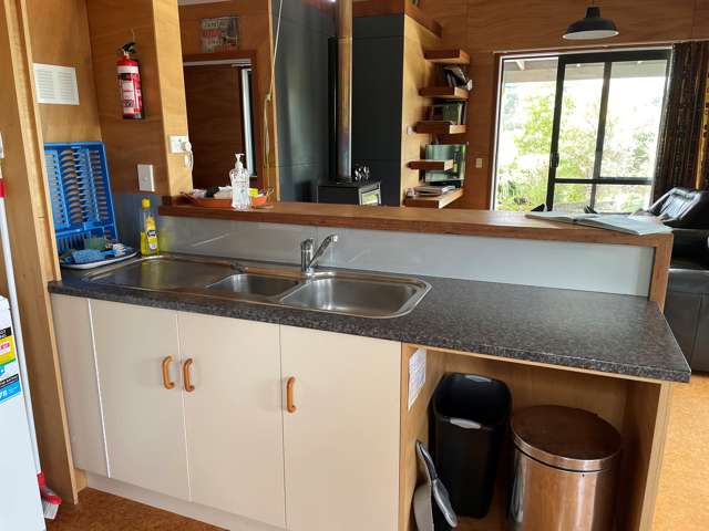 11 Opuka Place Haast_4