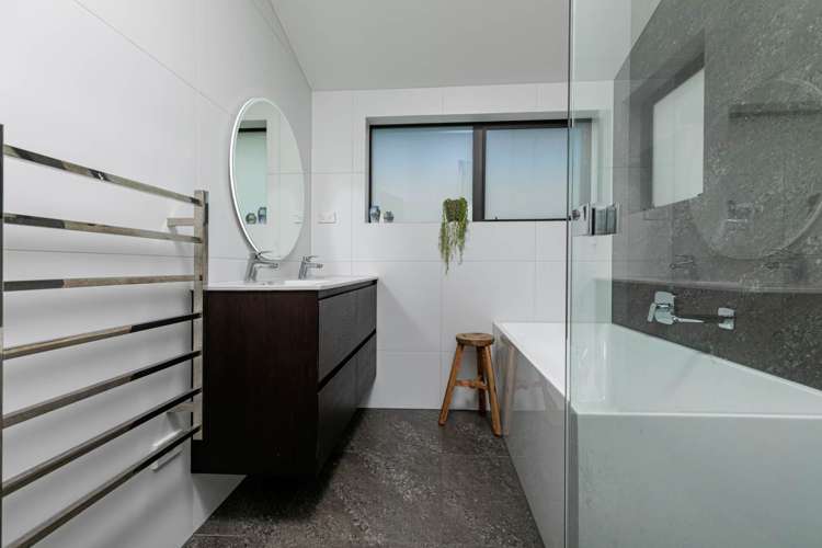 73 Penzance Road Mairangi Bay_15