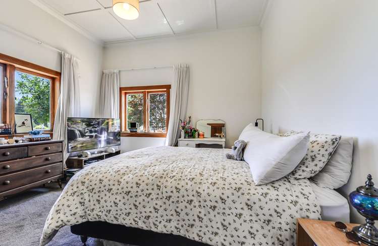 75 Tuhikaramea Road Dinsdale_12