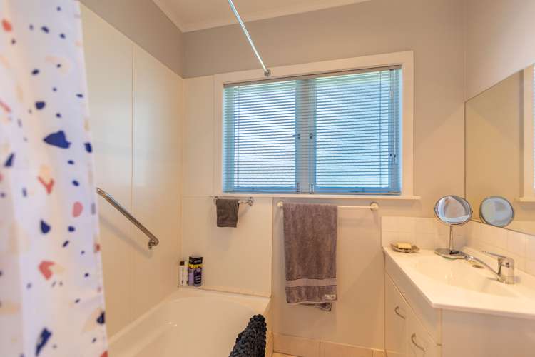 11 Fleming Crescent Maraenui_10