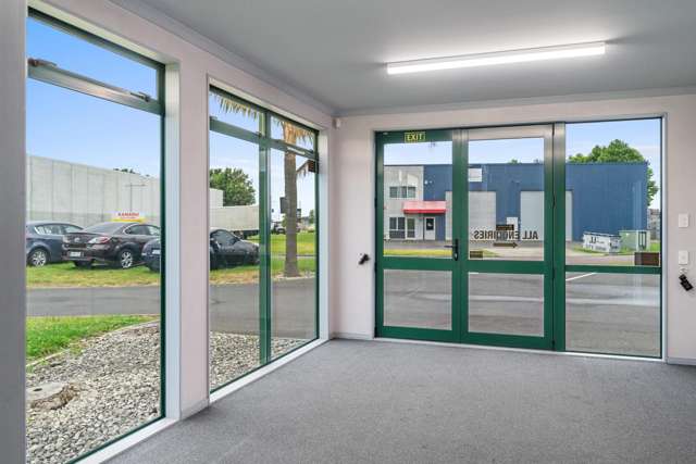 Unit 1/2a Ashley Place Papamoa_3