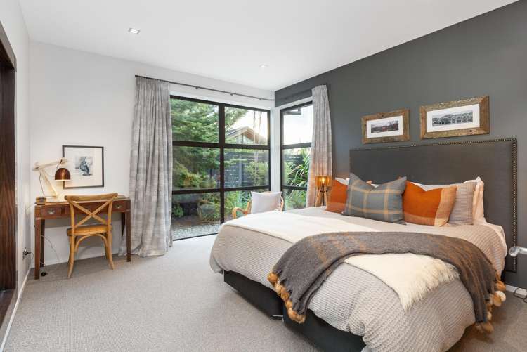 8 Buckler Court Jacks Point_13