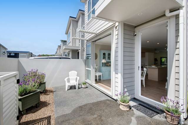 15 Sanremo Lane Stanmore Bay_4