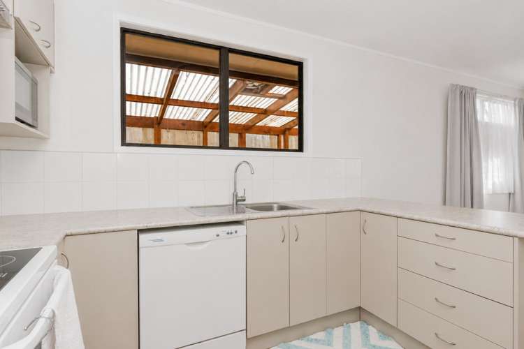 34B Odlin Crescent Nawton_5