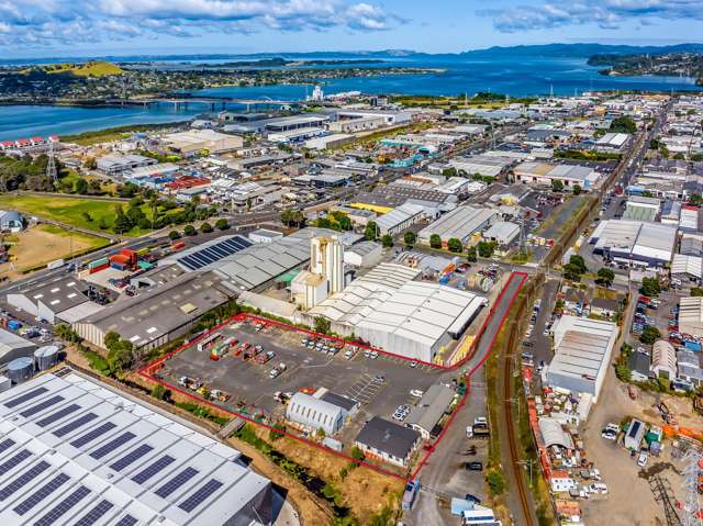 Vacant industrial site of 8,536sqm