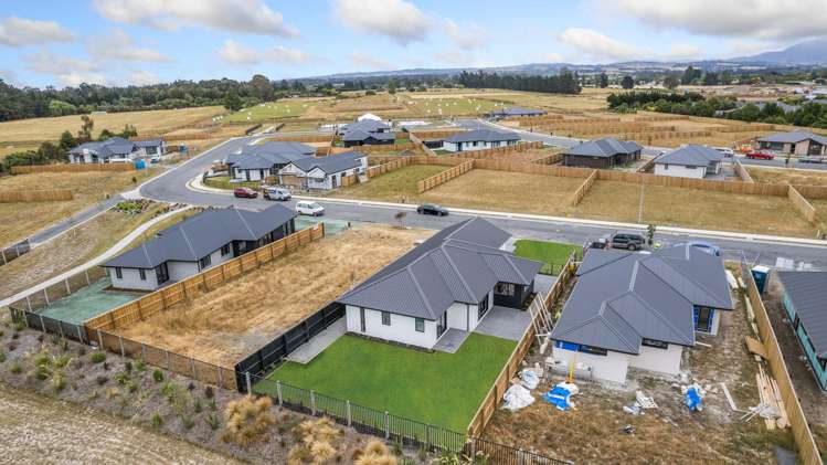 45 Greig Crescent Amberley_21