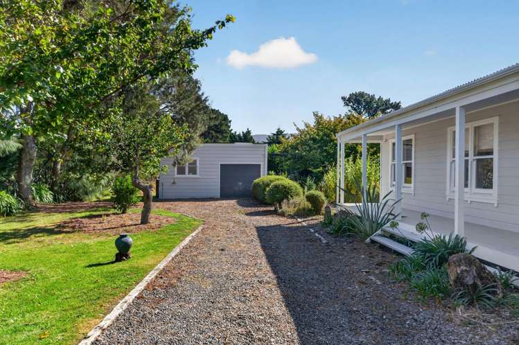 32 Murphys Line Featherston_31