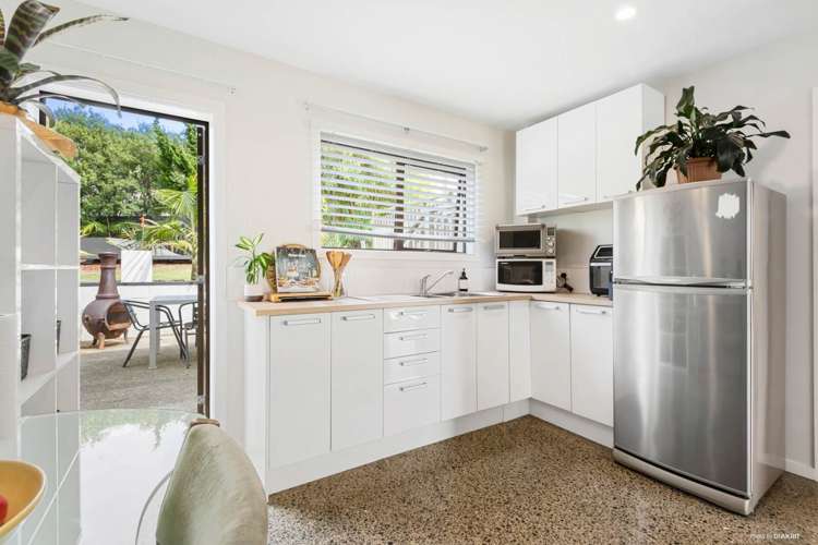 10 Orewa Heights Crescent Orewa_17