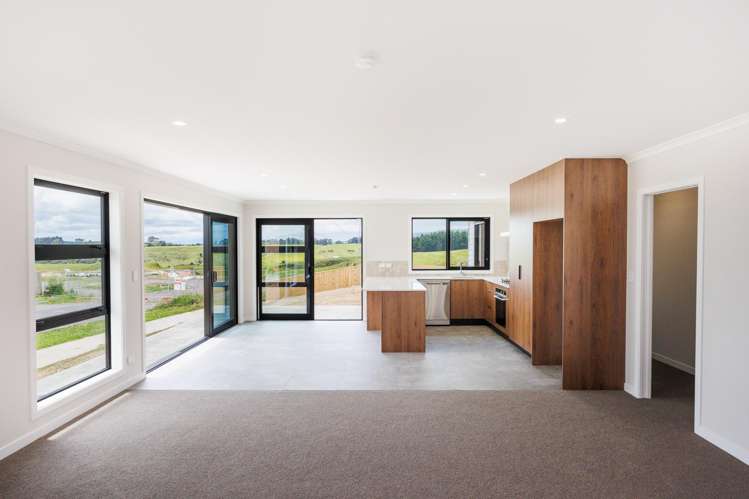 4 Corfu Crescent Fitzherbert_6