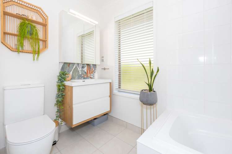 21 West Hoe Heights Orewa_17