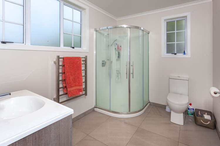 200 The Square Whangamata_16