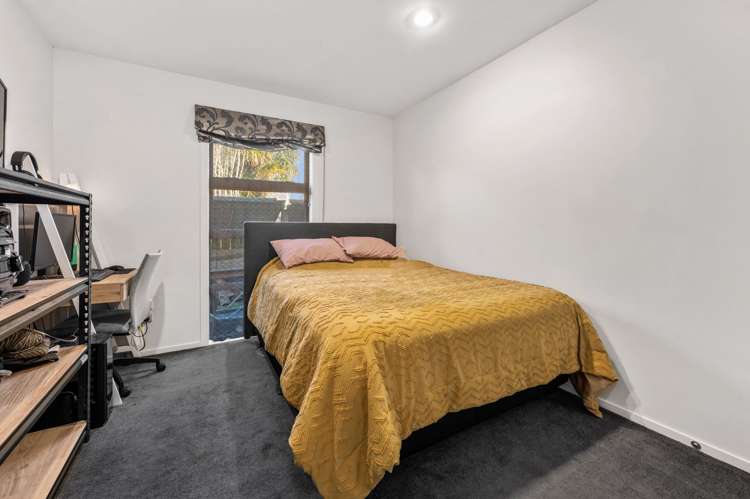 32d Robinson Avenue Holdens Bay_8