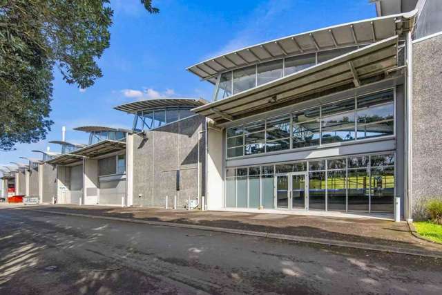 Savills | ParkCity Development Warehouse – 574sqm