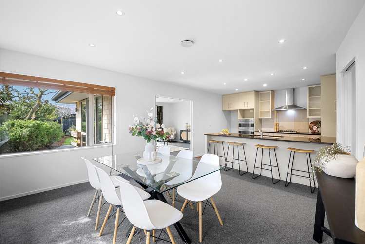 21 Dunsford Close_2