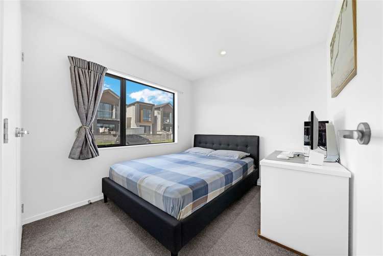21 Fredrick Hanson Road Takanini_14