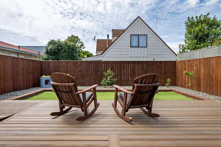 5 and 6/11 Landing Road Whakatane_13