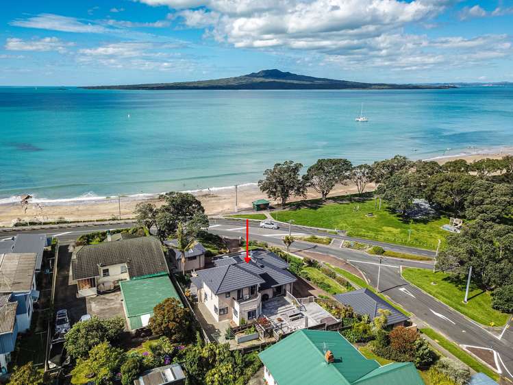 1 Old Lake Road Narrow Neck_15