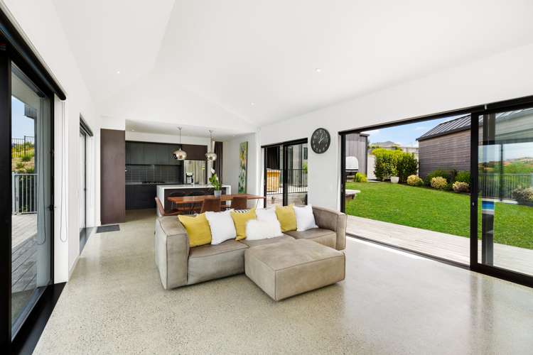 9 Laguna Place Matakatia_6