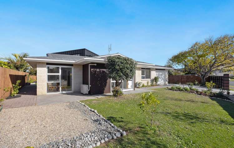 16 Maugham Drive Bucklands Beach_9