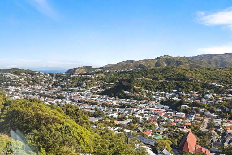 24 Arun Crescent Southgate_16