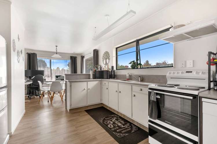 8a Sophia Street Glenholme_8