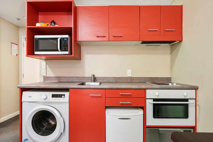 703/5 Aitken Street_3