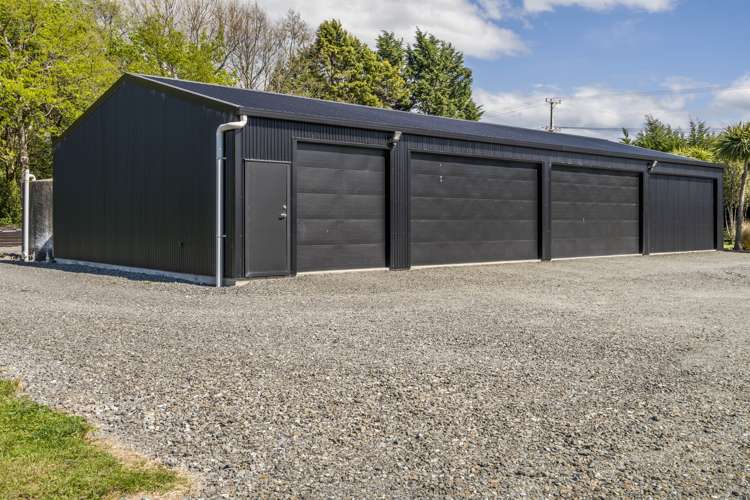 99 Black Road Otatara_12