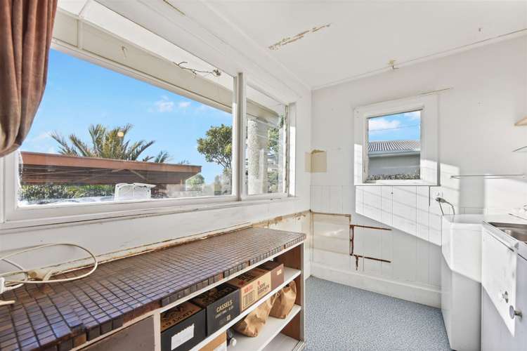 102 The Ridgeway Stoke_17