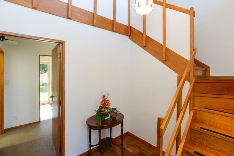 10 Churchill Drive Taradale_19