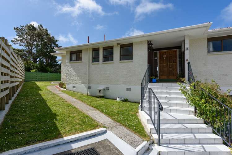 82 Thurleigh Grove Karori_2