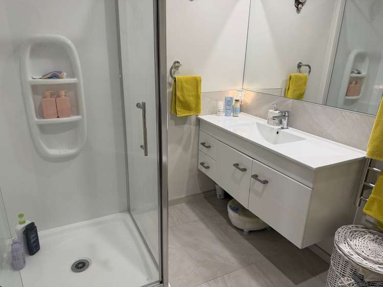 9 Ballantyne Way Aongatete_11