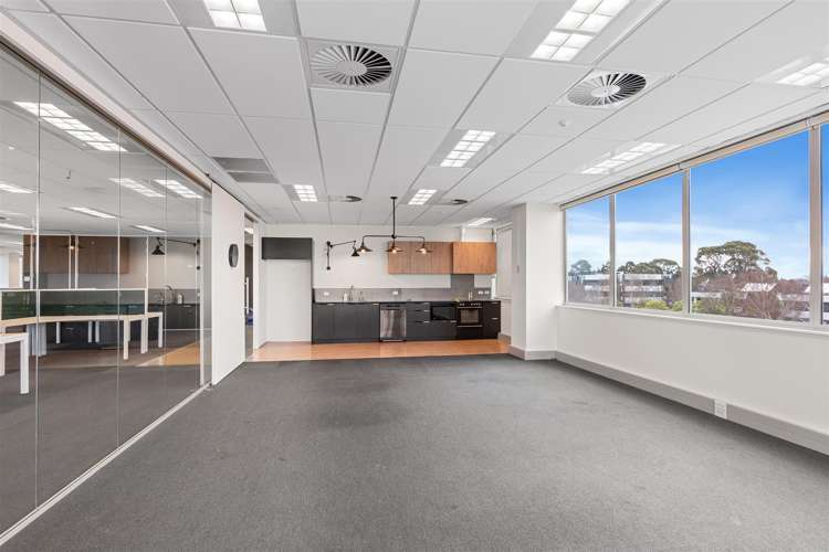 5 Sir William Pickering Drive Burnside_6