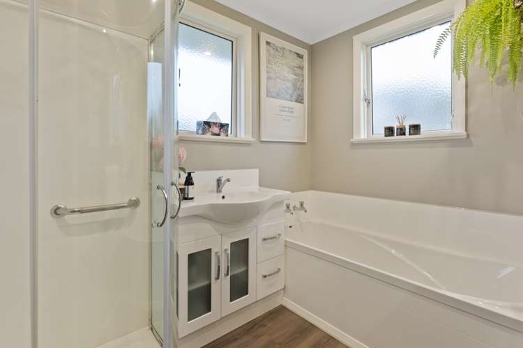 4a Hood Avenue Heretaunga_15