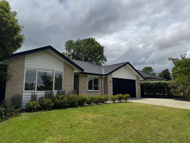 Spacious Family Living with Extras - Te Kauwhata