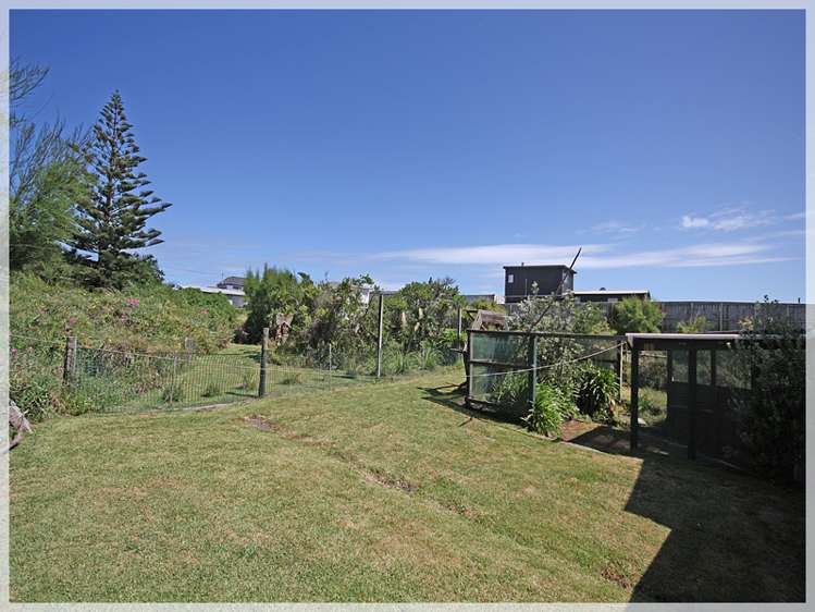 6 Nelson Street Foxton Beach_17