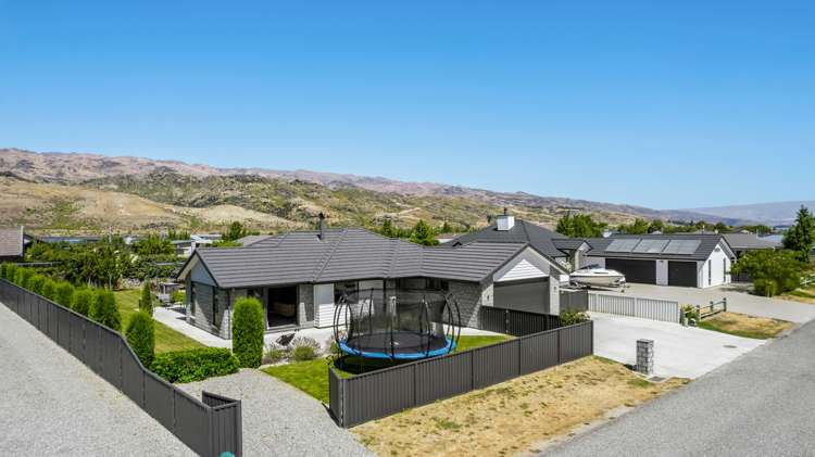 24 Ethereal Crescent Cromwell_23