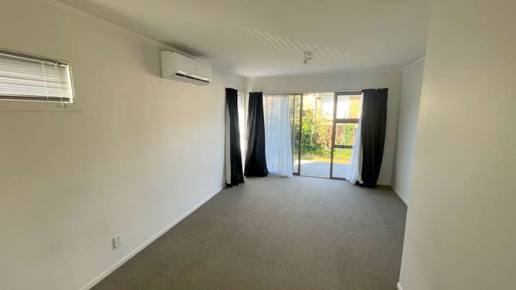 3/24 Campbell Road Royal Oak_3