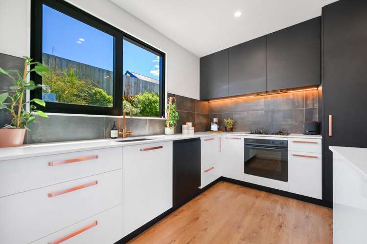 84 Kirimoko Crescent_5