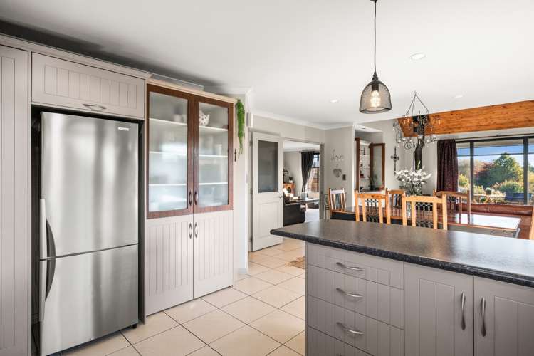 35 Honeysuckle Lane Ohauiti_2