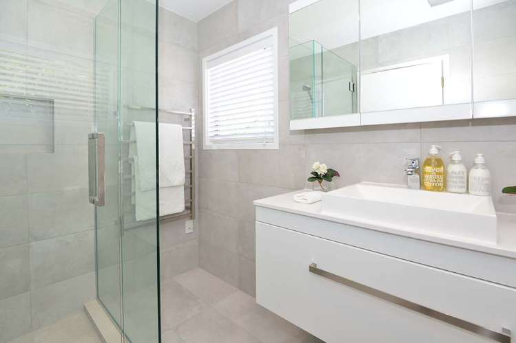 117 Waldorf Crescent Orewa_26