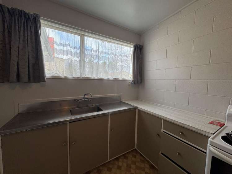  2/178 Broadway Marton_1