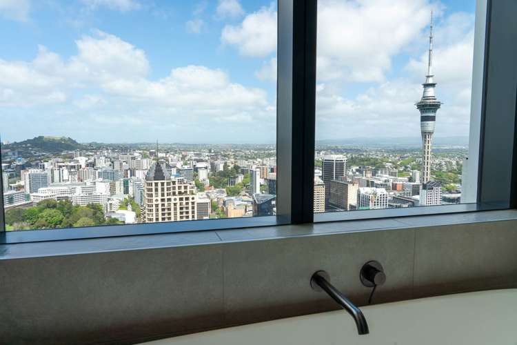 5203/10 Commerce Street City Centre_49